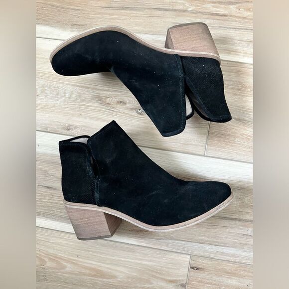 BP Barris Black Suede Bootie 9.5 - Picture 1 of 7